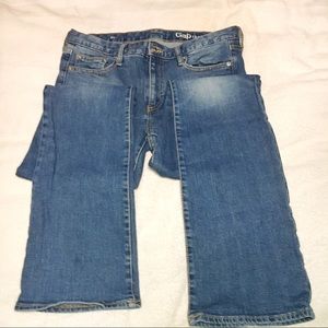Gap. Women. Straight Leg Jeans. Medium Wash.